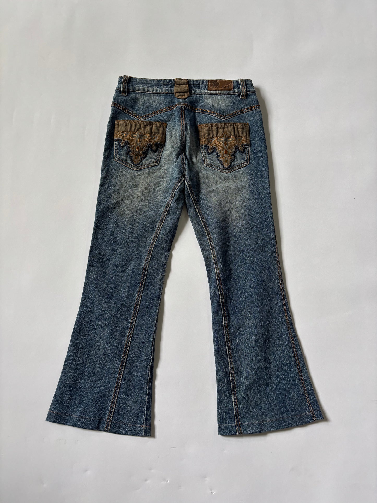 Rough wash detailed Jeans