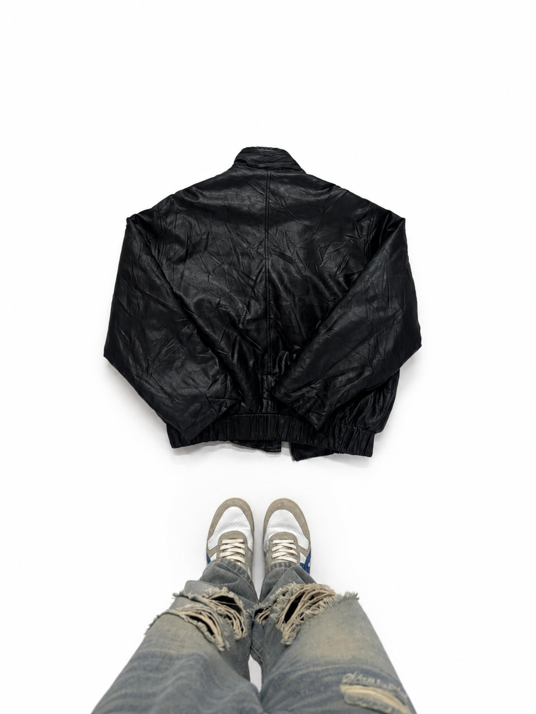 Vintage Unisex Black Leather Bomber Jacket with Zip Closure