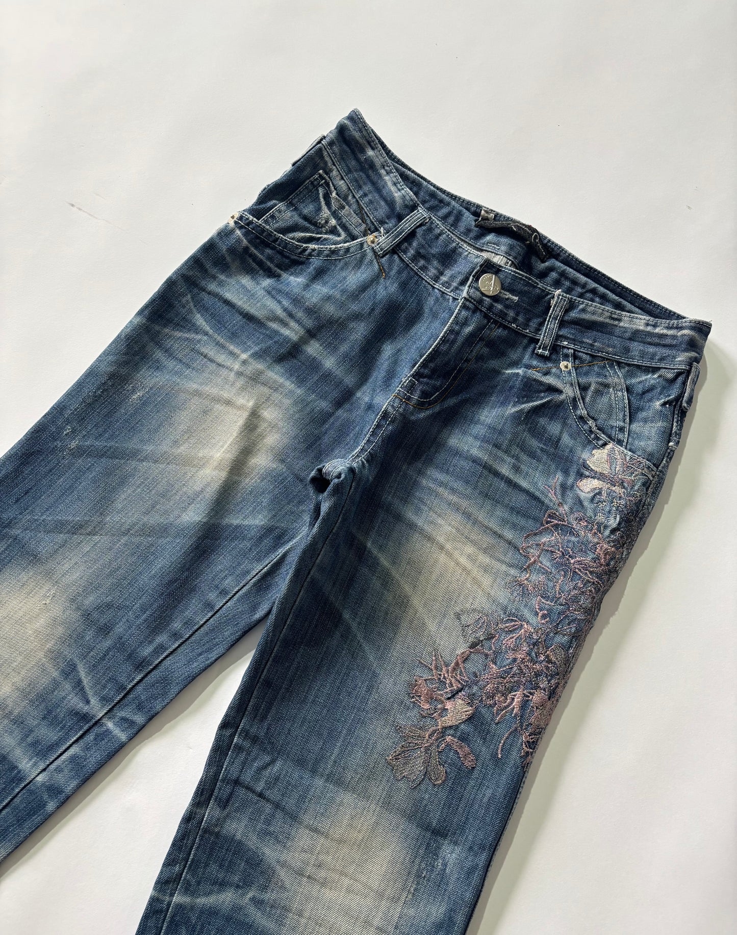 Women's Jeans Embroidered Light Wash Straight-Leg