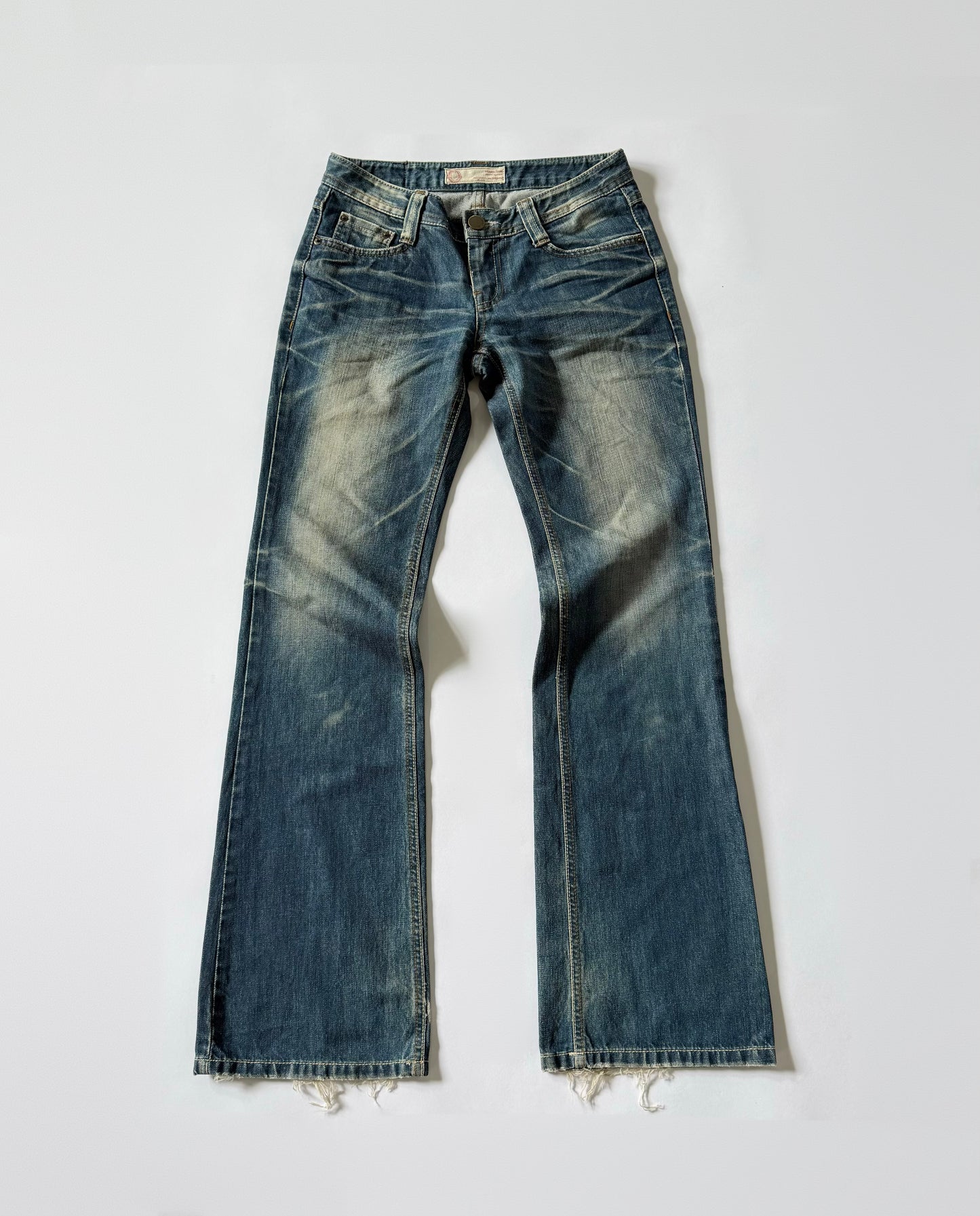 Creased wash raw hem Jeans