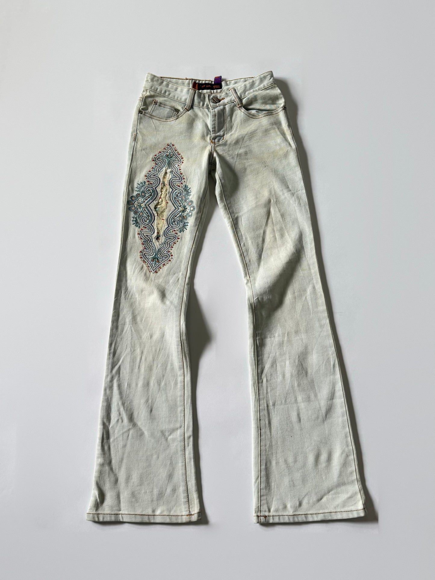 Lace embrodered Jeans