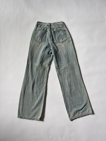 Ripped Washed Jeans