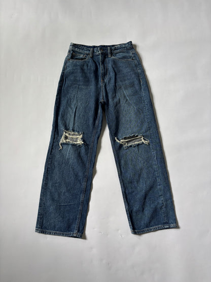 Dark blue knee cut Jeans