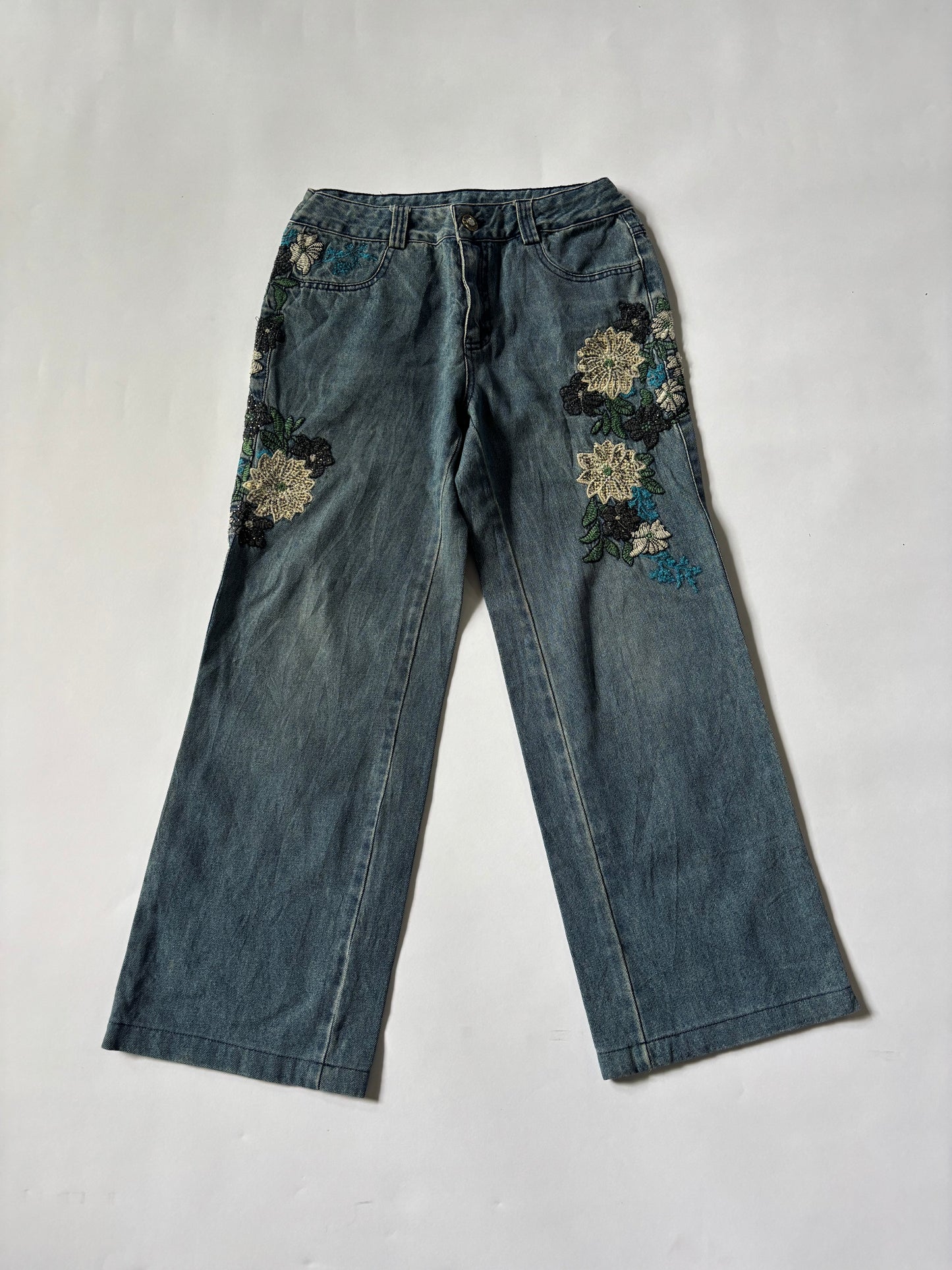 Floral embroidered Jeans