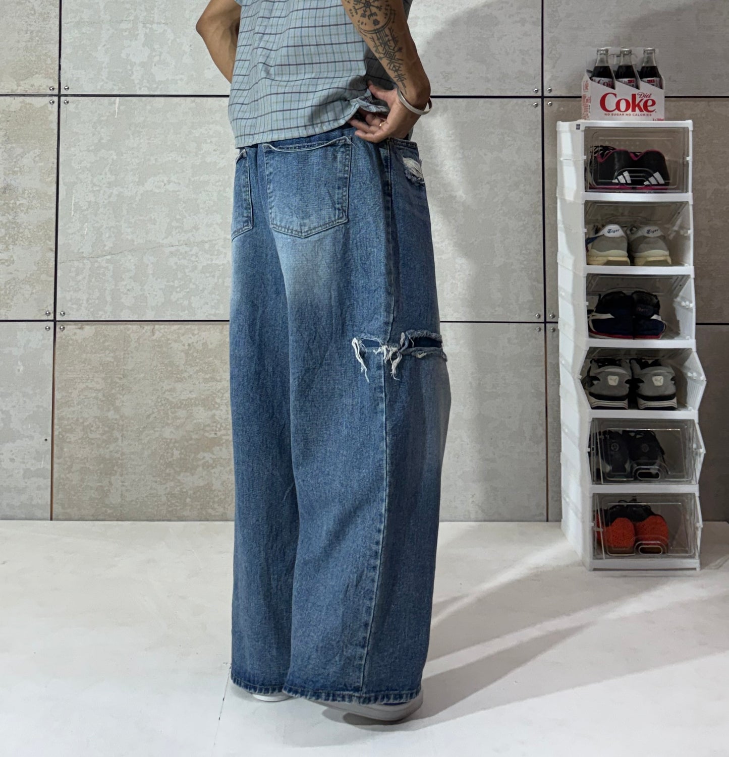 Men's Breakline Distressed Wide-Leg Denim