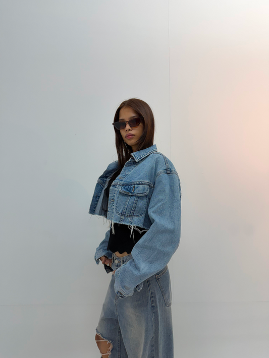 Vintage Cropped Raw Hem Denim Jacket