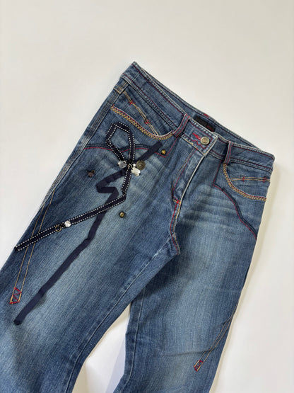 Medium wash embellish detailed denim