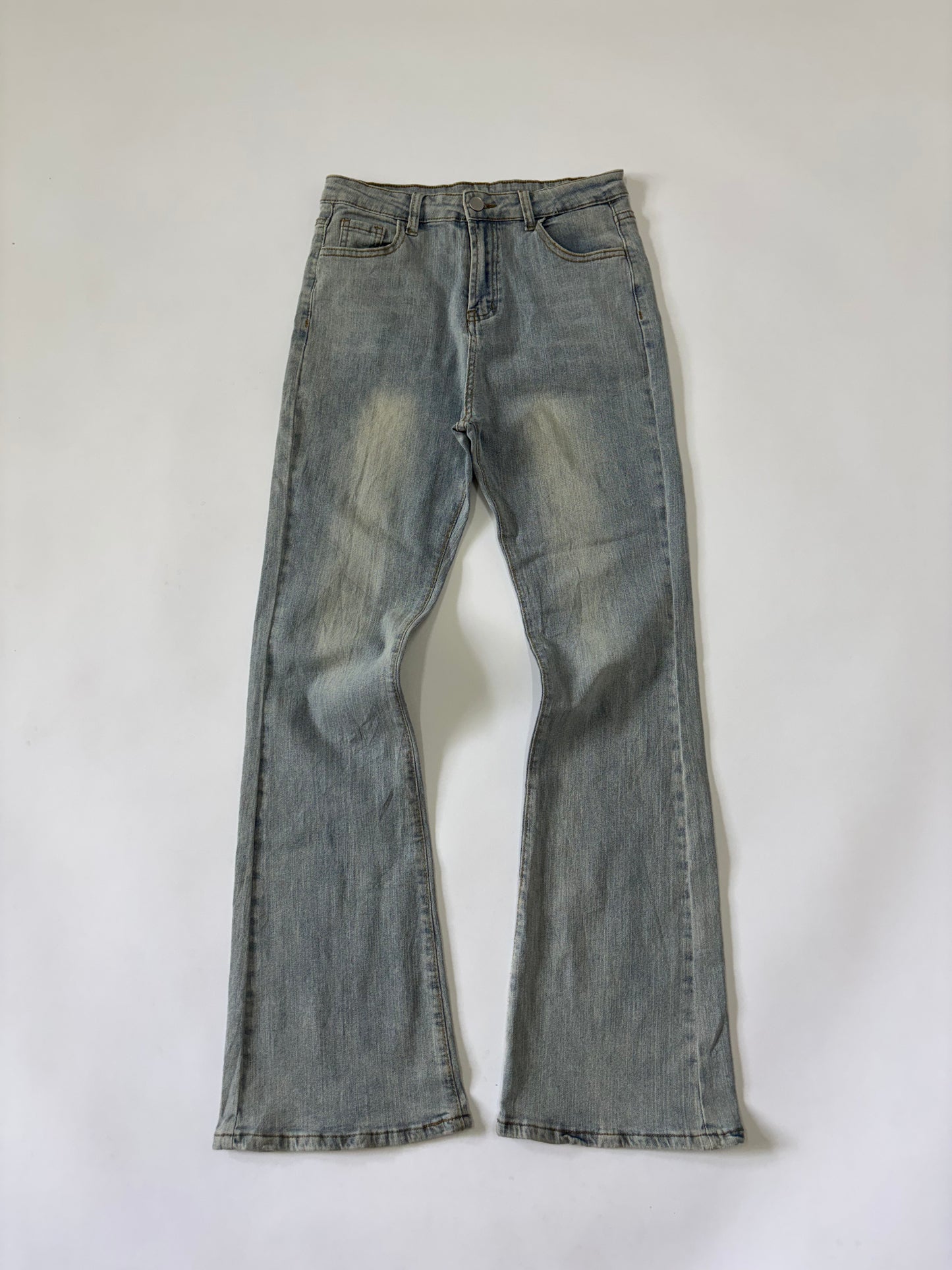 Flattering high-rise waist jeans