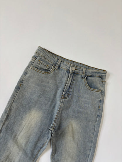 Flattering high-rise waist jeans