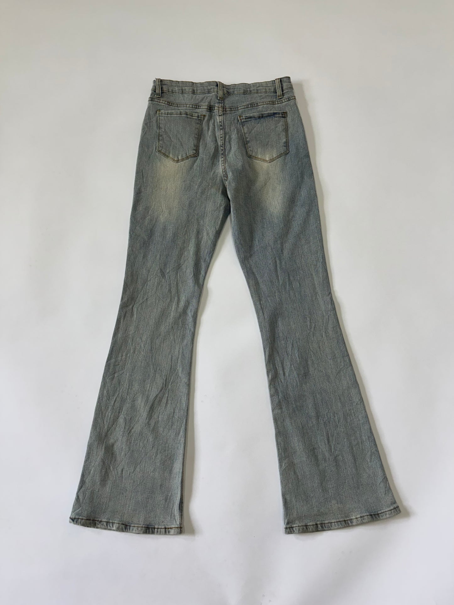 Flattering high-rise waist jeans