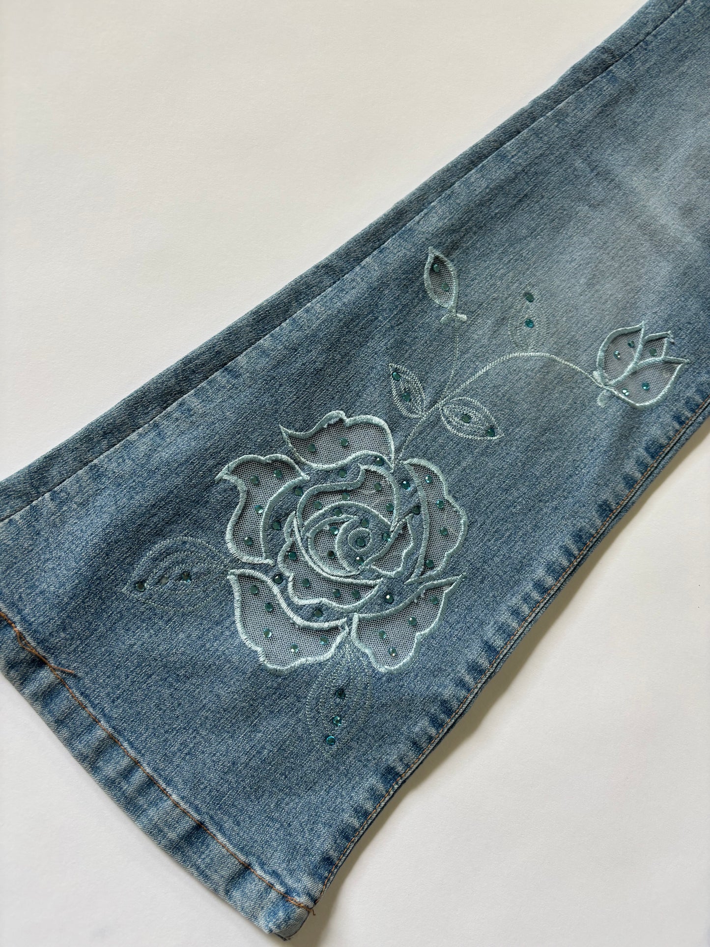 Vintage Floral Embroidered Flare Women's Jeans